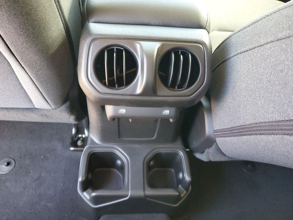 new 2025 Jeep Wrangler car, priced at $40,076