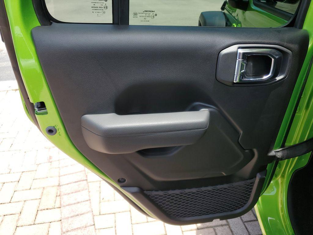 new 2025 Jeep Wrangler car, priced at $40,076