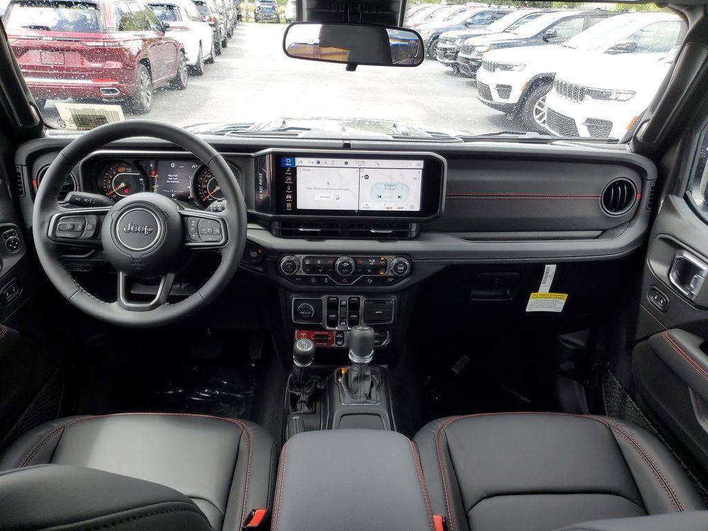 new 2025 Jeep Wrangler car, priced at $55,895