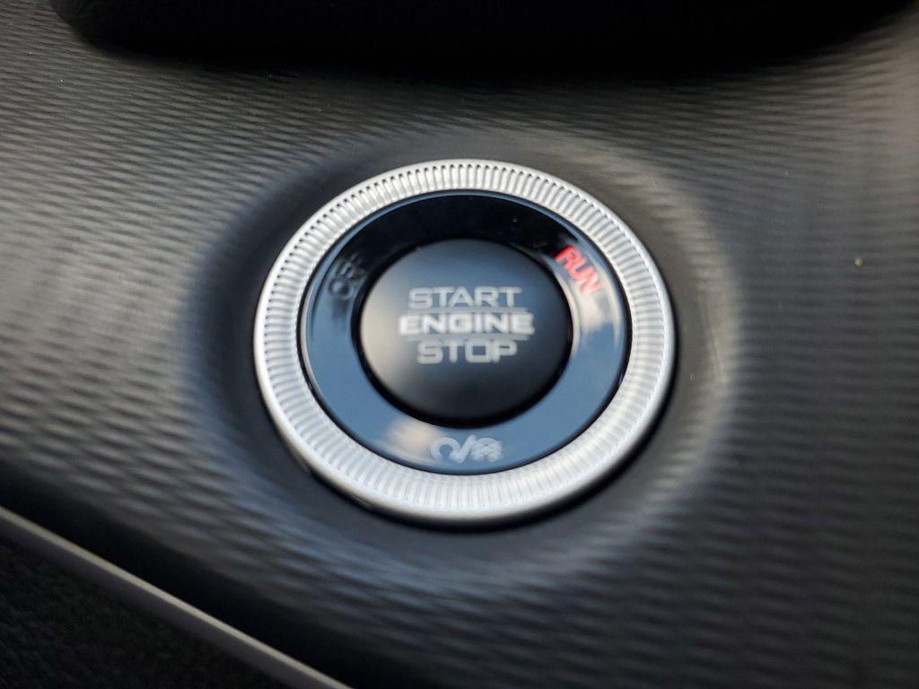 new 2025 Jeep Grand Cherokee L car, priced at $33,660