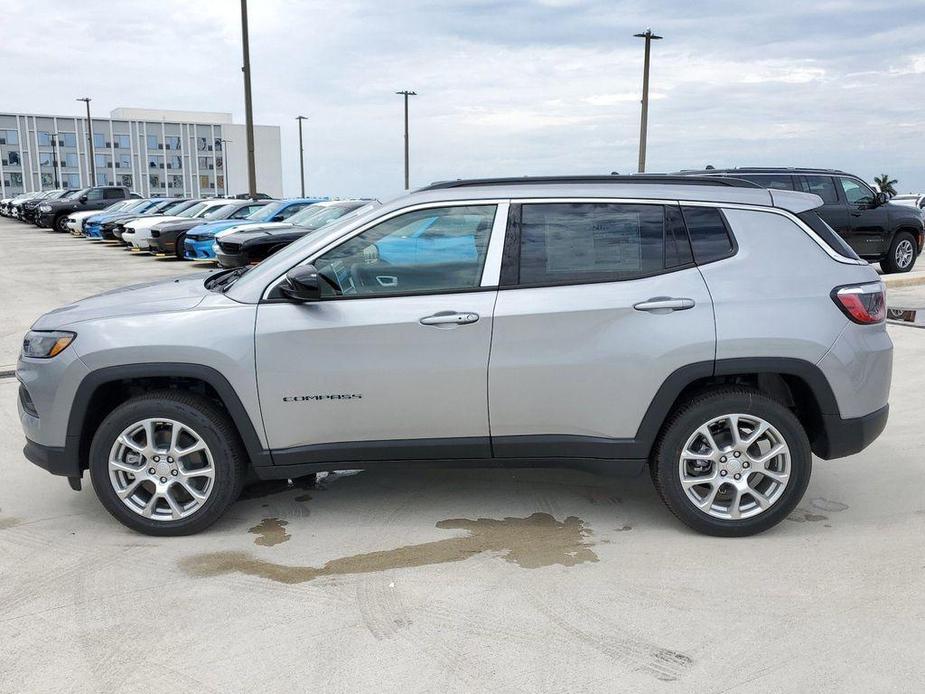 new 2024 Jeep Compass car, priced at $27,450