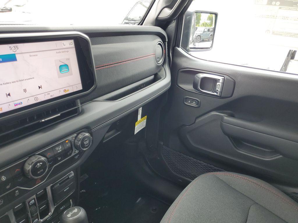 new 2025 Jeep Wrangler car, priced at $50,711