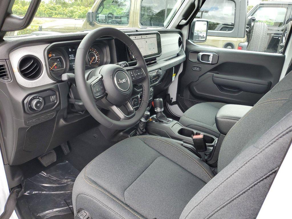 new 2025 Jeep Wrangler car, priced at $41,040