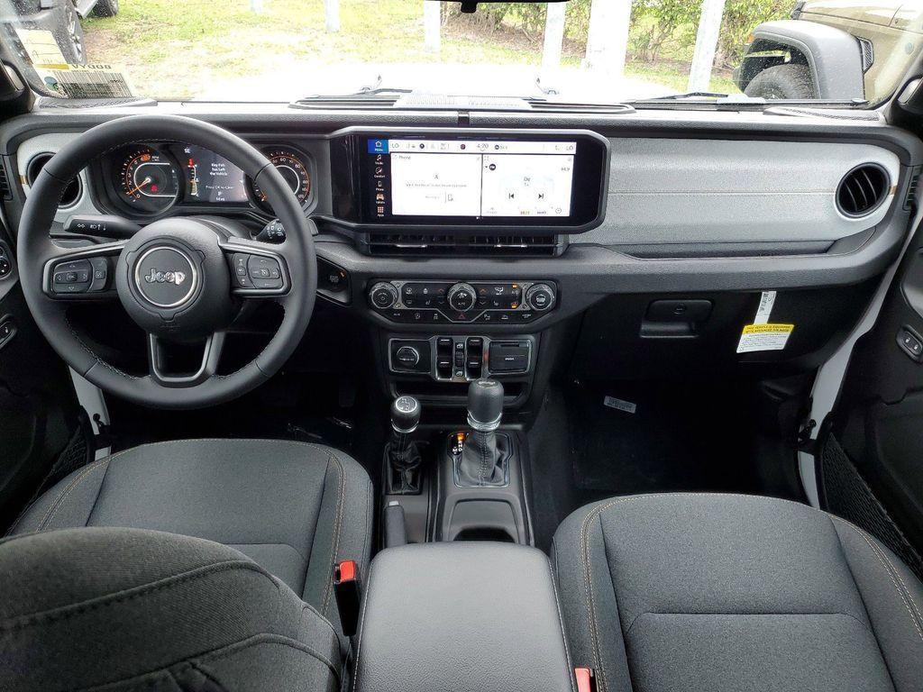 new 2025 Jeep Wrangler car, priced at $41,040