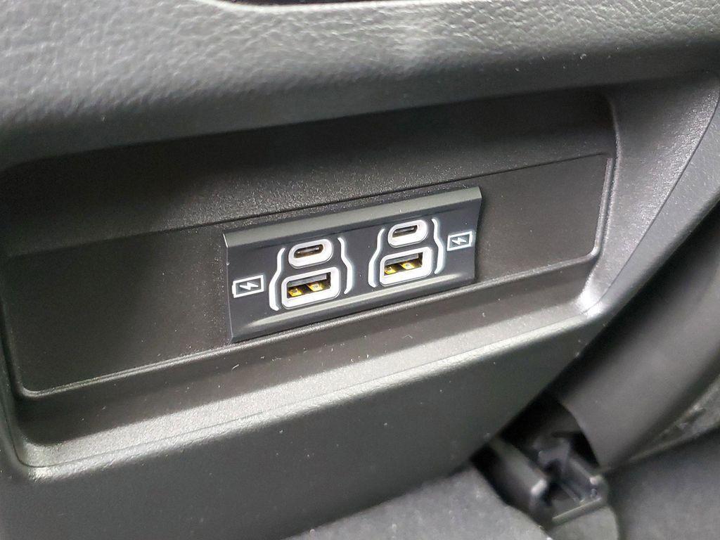 new 2025 Jeep Grand Cherokee car, priced at $32,375