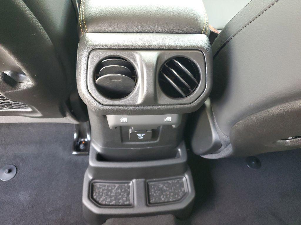 new 2025 Jeep Wrangler car, priced at $46,527