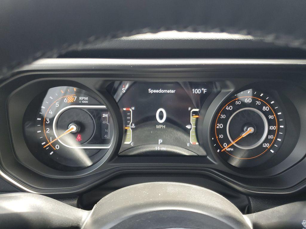 new 2025 Jeep Wrangler car, priced at $46,527