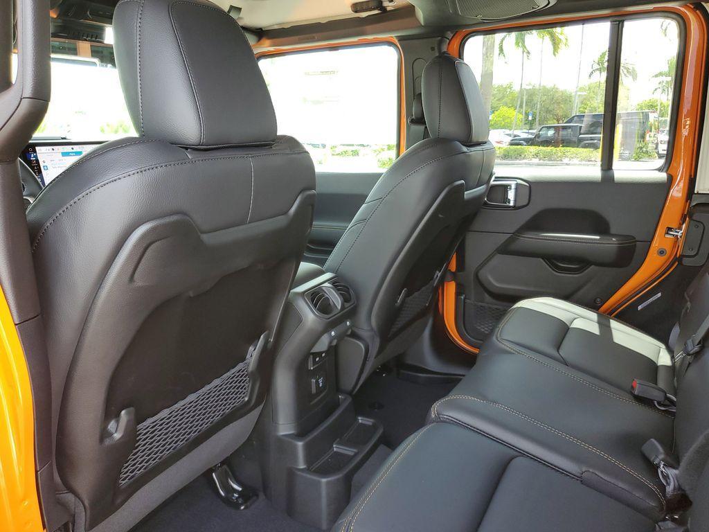 new 2025 Jeep Wrangler car, priced at $46,527