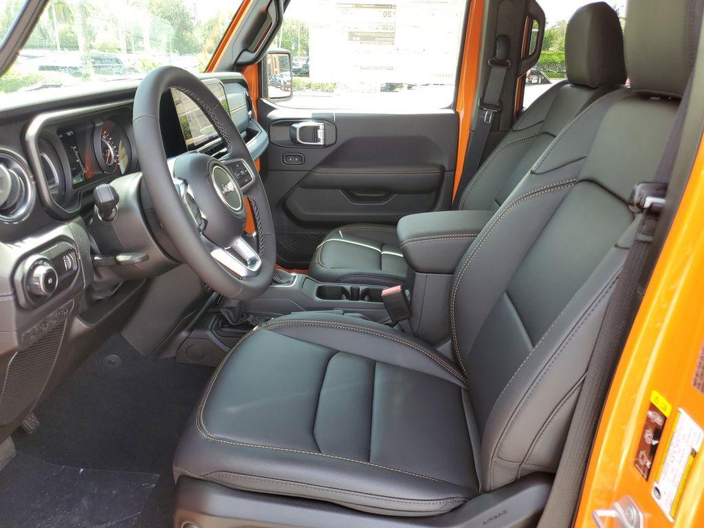 new 2025 Jeep Wrangler car, priced at $46,527