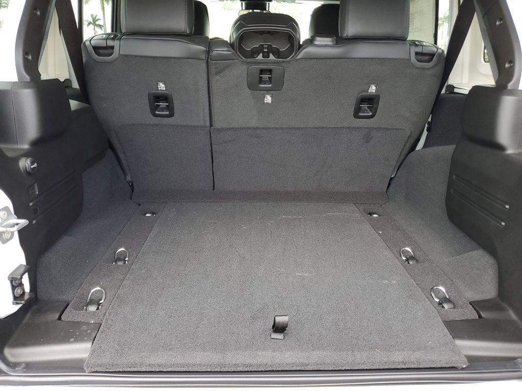 new 2025 Jeep Wrangler car, priced at $45,190