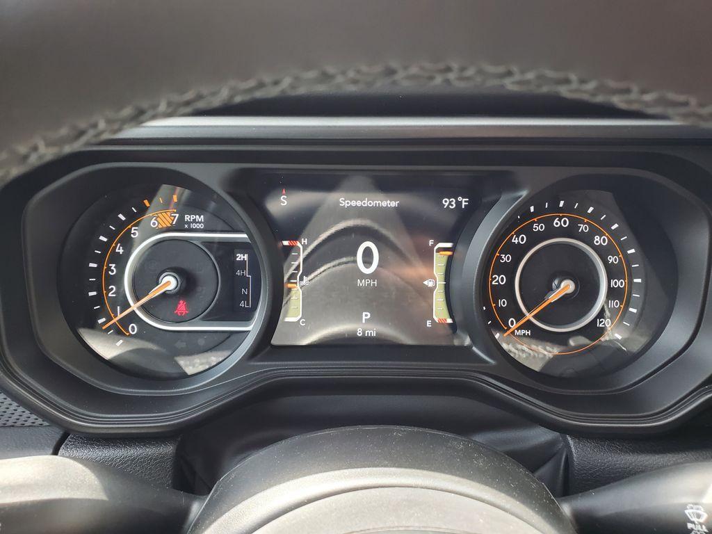 new 2025 Jeep Wrangler car, priced at $48,743