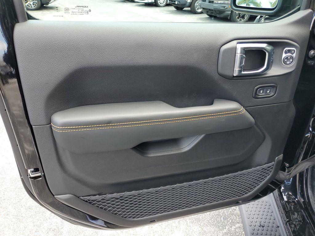 new 2025 Jeep Wrangler car, priced at $46,740