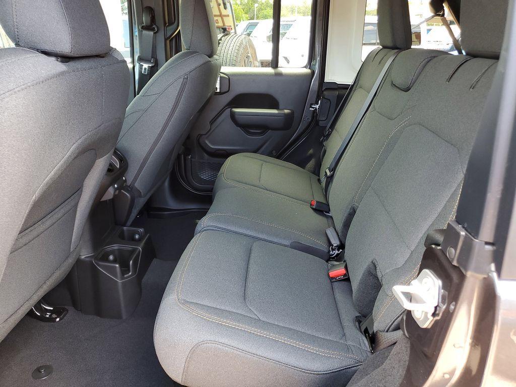 new 2025 Jeep Wrangler car, priced at $38,394