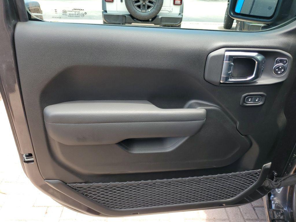 new 2025 Jeep Wrangler car, priced at $38,394