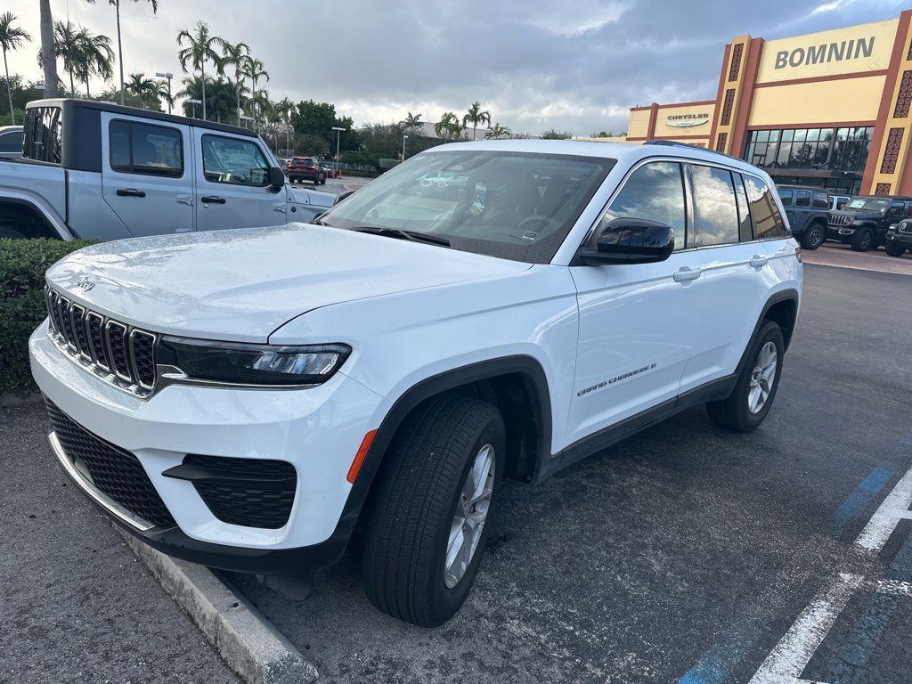 used 2024 Jeep Grand Cherokee car, priced at $31,490