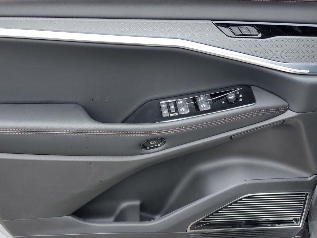 new 2025 Jeep Wagoneer S car, priced at $50,769