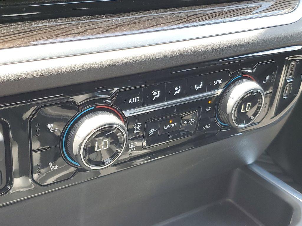 used 2022 Chevrolet Silverado 1500 car, priced at $34,490