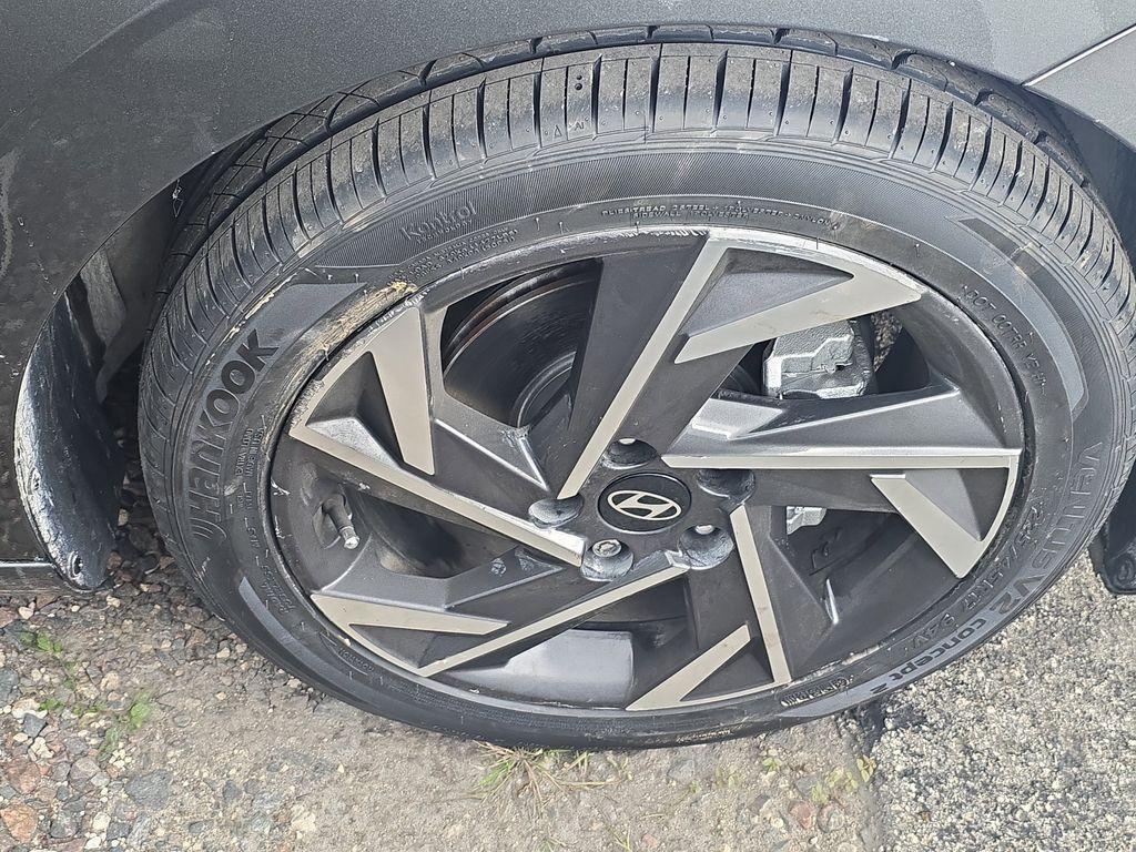 used 2024 Hyundai Elantra car, priced at $18,990