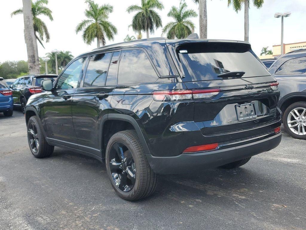 new 2025 Jeep Grand Cherokee car, priced at $36,440