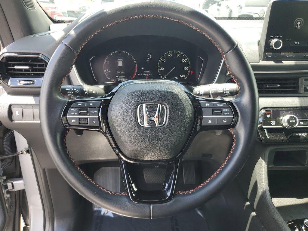 used 2023 Honda Pilot car, priced at $32,490