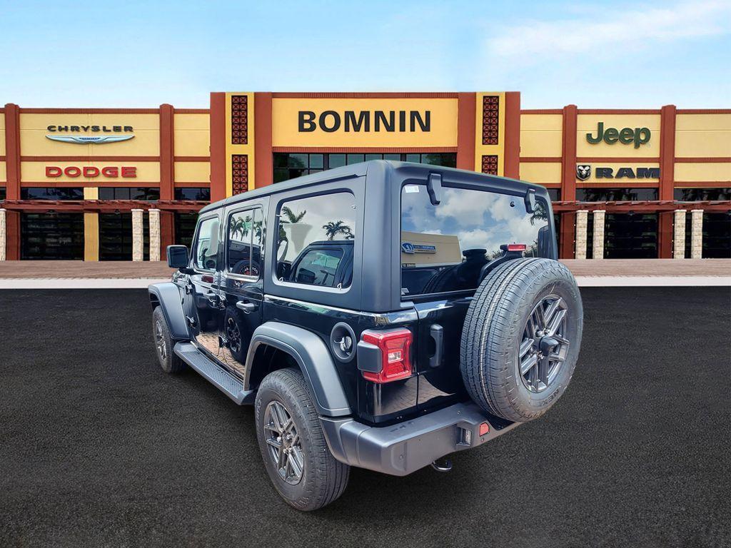 new 2025 Jeep Wrangler car, priced at $41,671