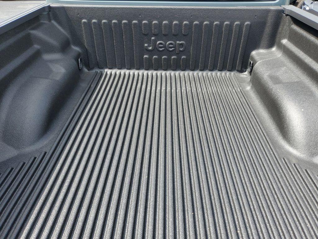 new 2025 Jeep Gladiator car, priced at $45,870