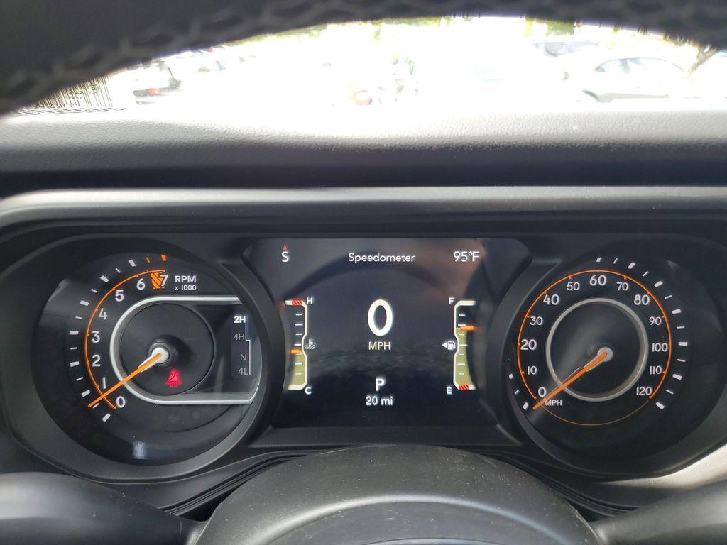new 2025 Jeep Gladiator car, priced at $45,870