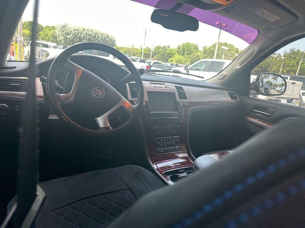 used 2014 Cadillac Escalade car, priced at $9,990
