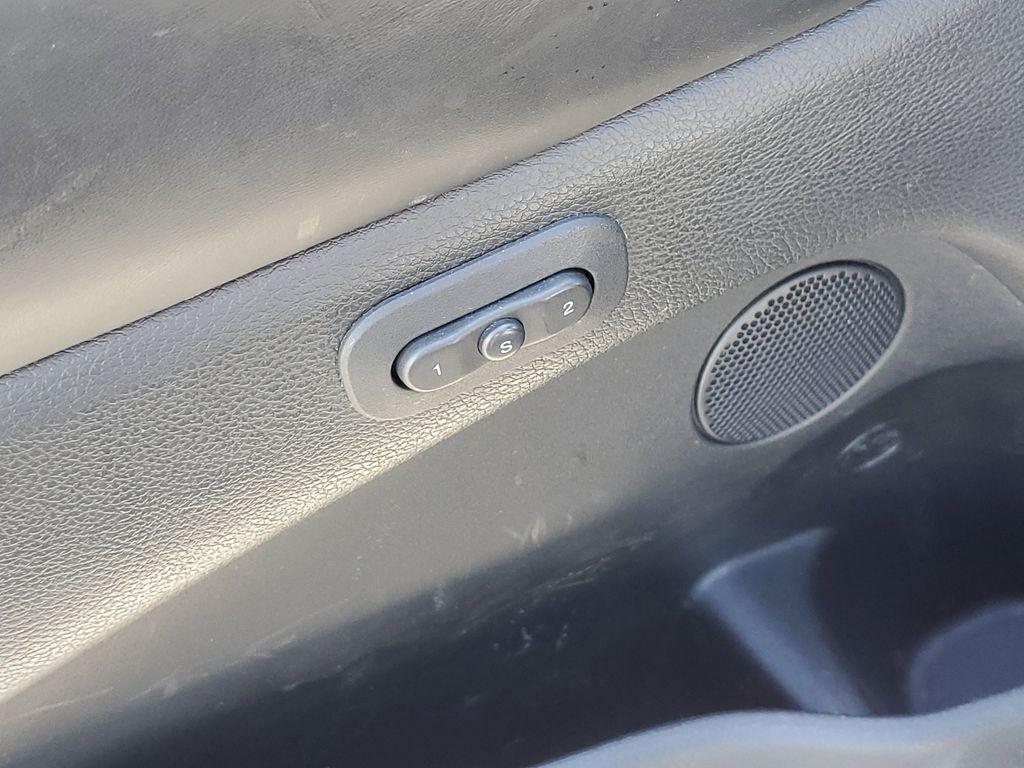 used 2015 Jeep Grand Cherokee car, priced at $9,990