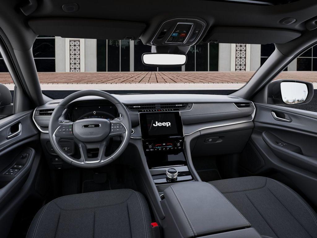 new 2025 Jeep Grand Cherokee car, priced at $33,050