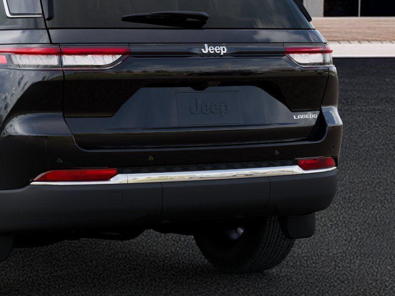new 2025 Jeep Grand Cherokee car, priced at $33,050