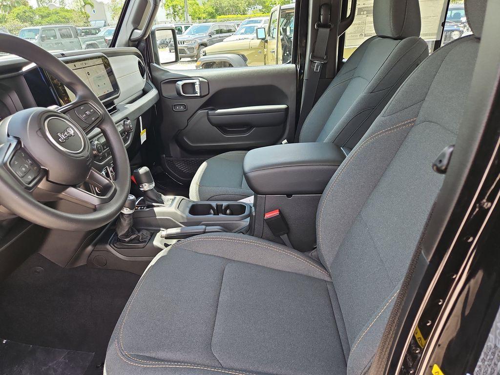 new 2025 Jeep Gladiator car, priced at $34,590
