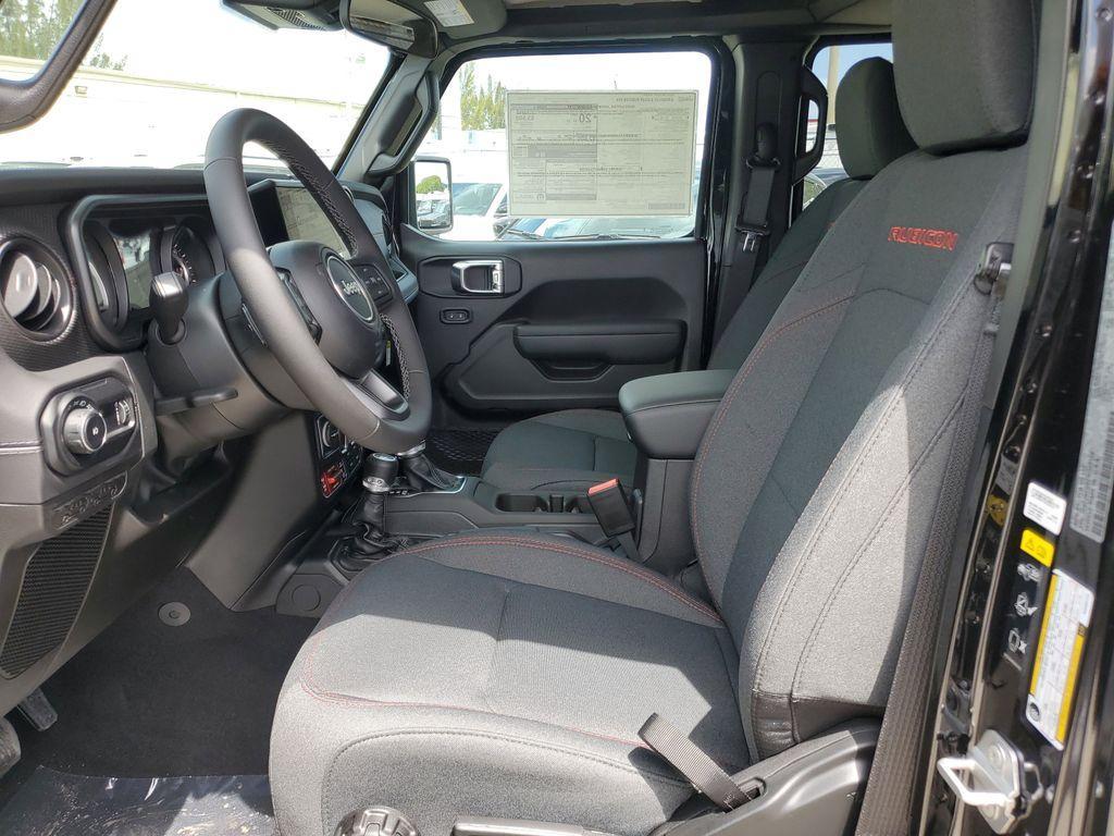 new 2025 Jeep Wrangler car, priced at $48,743