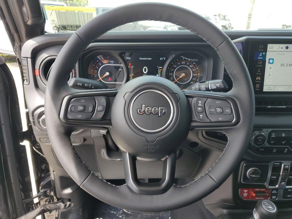 new 2025 Jeep Wrangler car, priced at $48,743