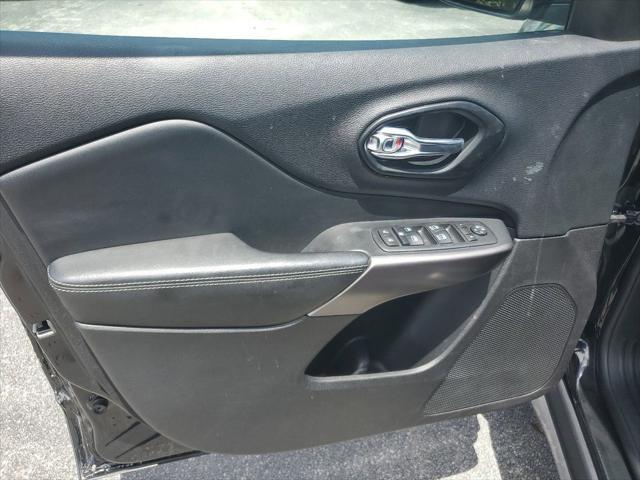 used 2021 Jeep Cherokee car, priced at $17,990