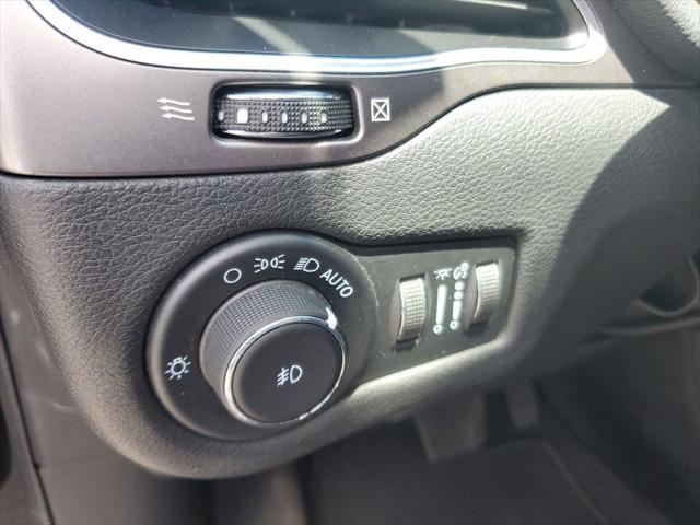used 2021 Jeep Cherokee car, priced at $17,990