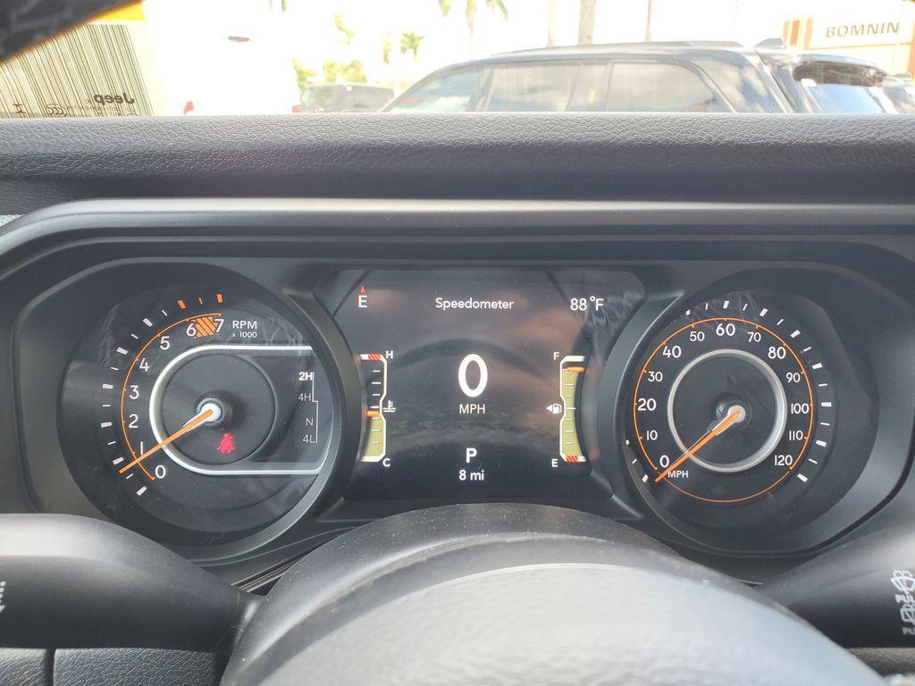 new 2025 Jeep Wrangler car, priced at $39,481