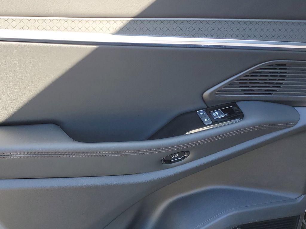 new 2025 Jeep Wagoneer S car, priced at $50,569