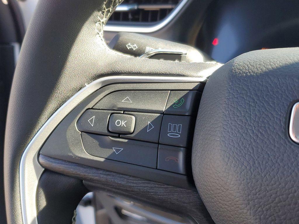 new 2025 Jeep Grand Cherokee car, priced at $34,490