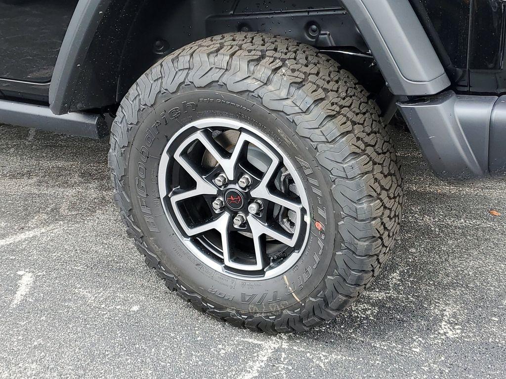 new 2025 Jeep Wrangler car, priced at $49,748