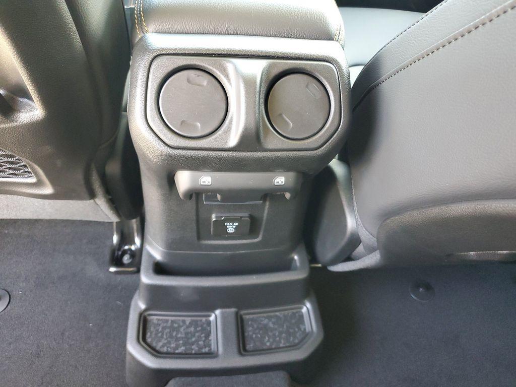 new 2025 Jeep Wrangler car, priced at $45,727