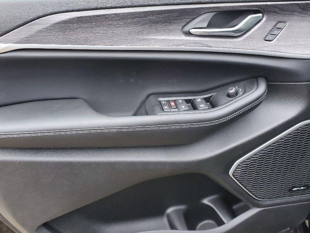 new 2025 Jeep Grand Cherokee car, priced at $41,600