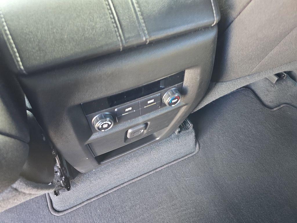 used 2023 Chevrolet Traverse car, priced at $24,490