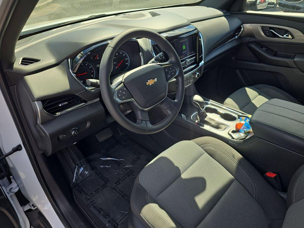 used 2023 Chevrolet Traverse car, priced at $24,490