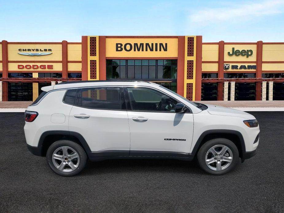 new 2024 Jeep Compass car, priced at $22,495