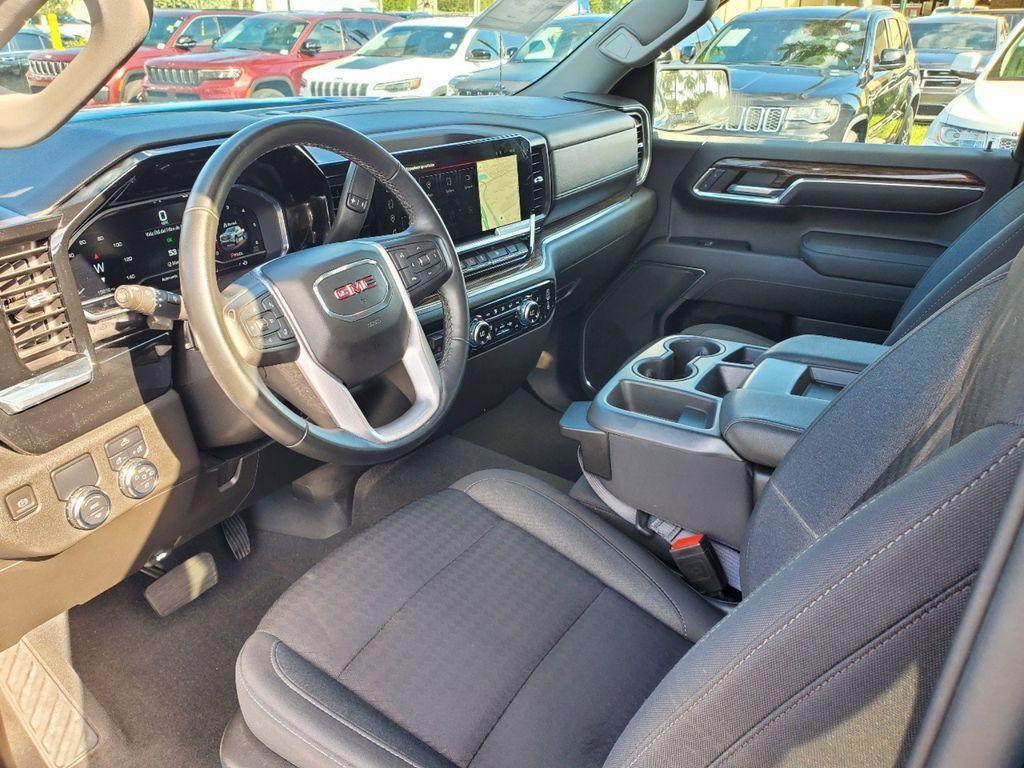 used 2023 GMC Sierra 1500 car, priced at $38,490