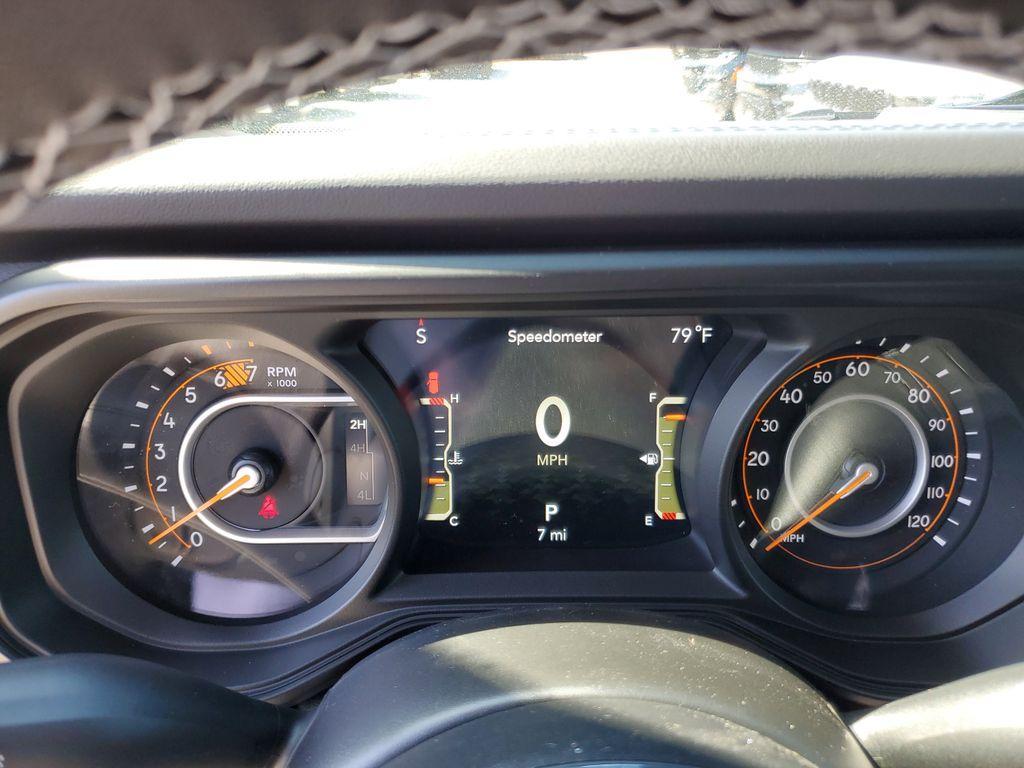 new 2025 Jeep Wrangler car, priced at $45,977