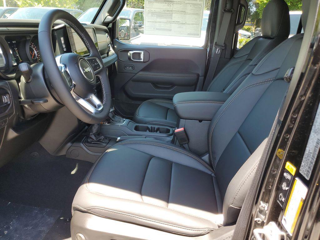 new 2025 Jeep Wrangler car, priced at $48,822