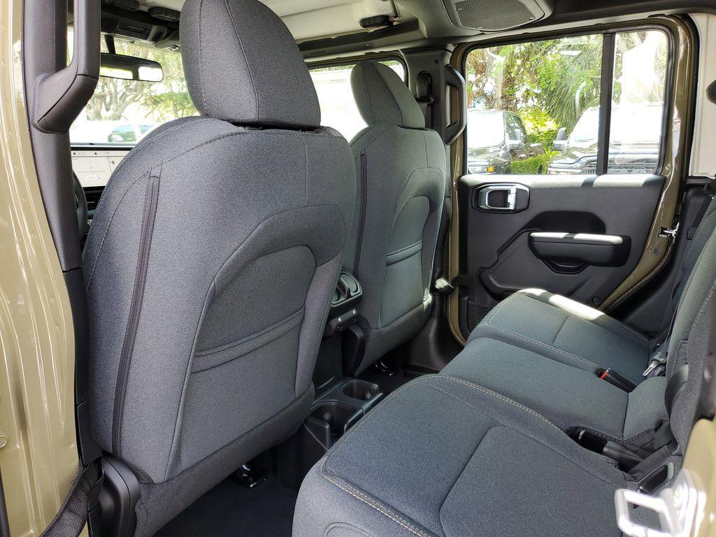 new 2025 Jeep Gladiator car, priced at $34,590
