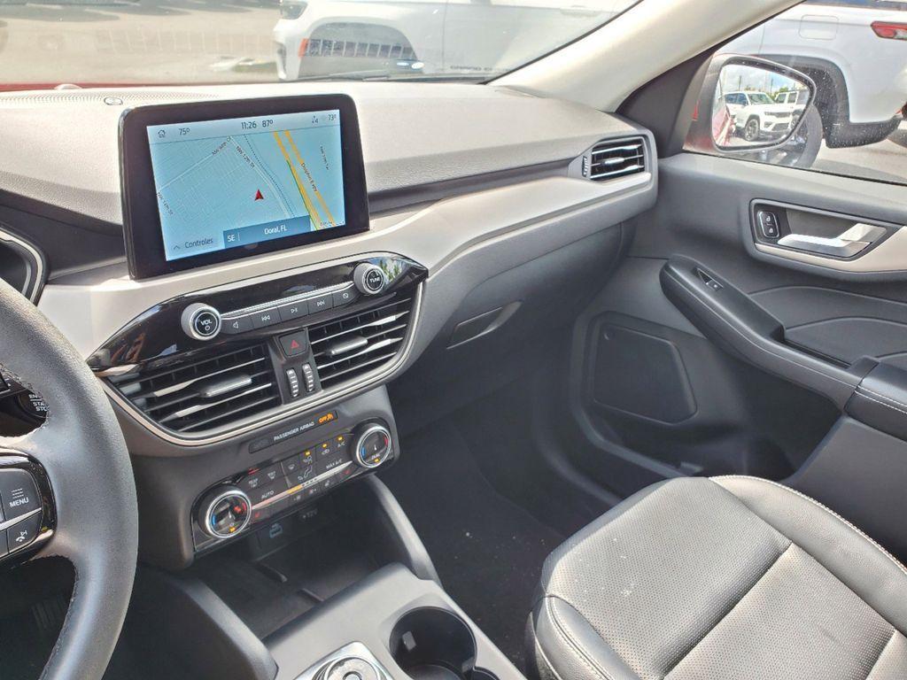 used 2022 Ford Escape car, priced at $18,990